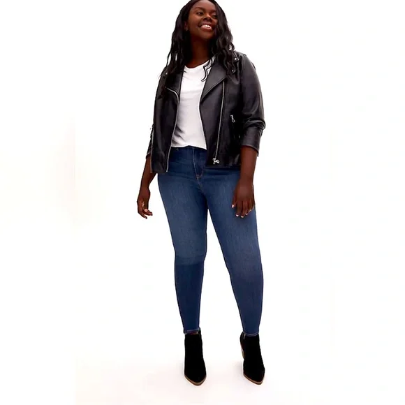 Demure! TORRID Premium Sky High Skinny SZ 16S - Picture 1 of 9